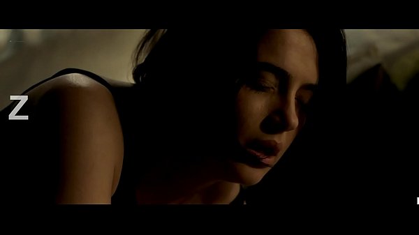 Funda Eryigit Liebesszene – Tereddut 2016