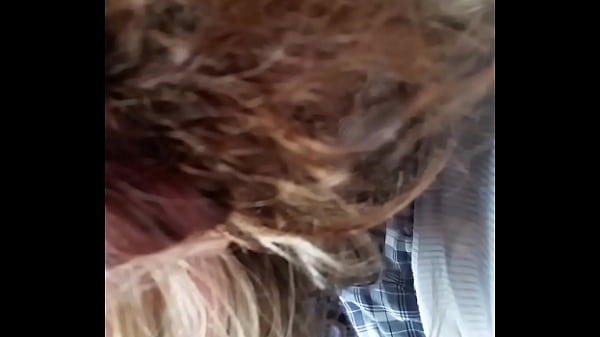 Blowjob, weiße Schlampe Kelly lutscht den Schwanz, bis ich die Gtown-Hacke 970 verrückt mache