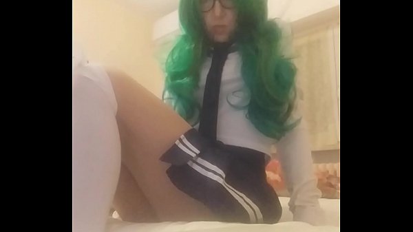 la mia sorellastra è appena tornata e deve iniziare la terapia vaginale... la supposta la sorprenderà