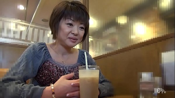 Mon mari est décédé &hellip_. Junko Asada, une femme mûre qui cherche les bites des autres avant de pleurer 1