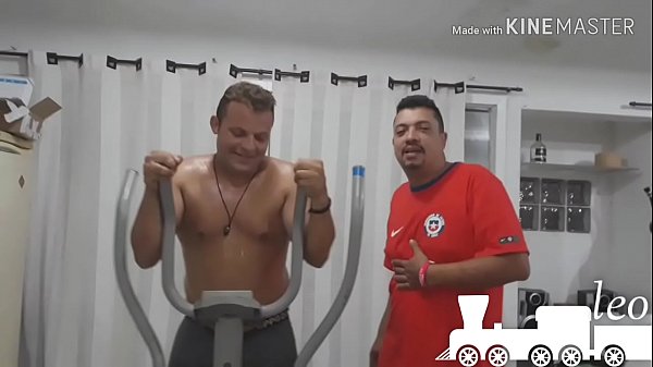 Esercitarsi e masturbarsi per te Paty butt- El toro de oro