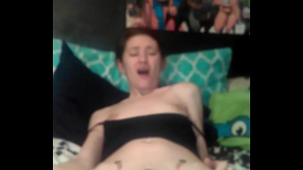 Frau Hayley erstes Ohmibod und Squirting Teil 3