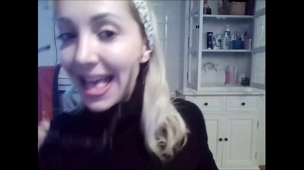 Meine Kleine ist erwachsen geworden und eine echte Hure geworden! er schämt sich für nichts