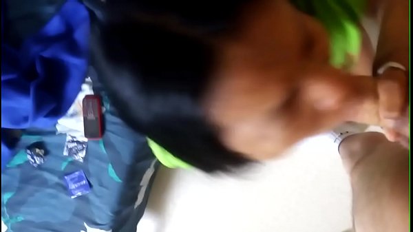 je me fais bien sucer avant de l'_enculer cette pute