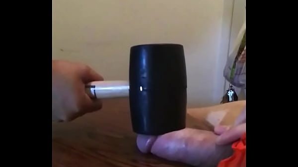 Interracial BBW Light CBT & Ball Busting mit 2-Pfund-Hammer