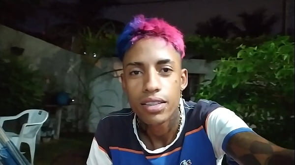 Paty Bumbum e El Toro de oro e Flakael wallif Santos guardano l'anteprima del carnevale porno