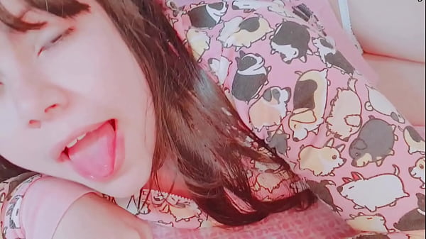 Gorgeous Young Girl poses