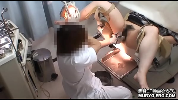 Registro de examen médico excesivo de un ginecólogo obsceno #Archivo03 ~ Hiromi, una estudiante universitaria de 20 años con senos pequeños