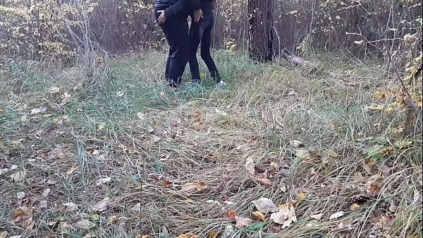 Aus Versehen echten Lesbensex im Wald gefilmt – Lesbian Illusion Girls