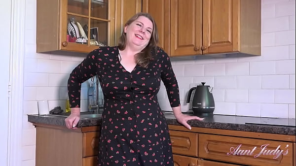 AuntJudys - Cookin'_ in the Kitchen with 50yo Voluptuous BBW Rachel