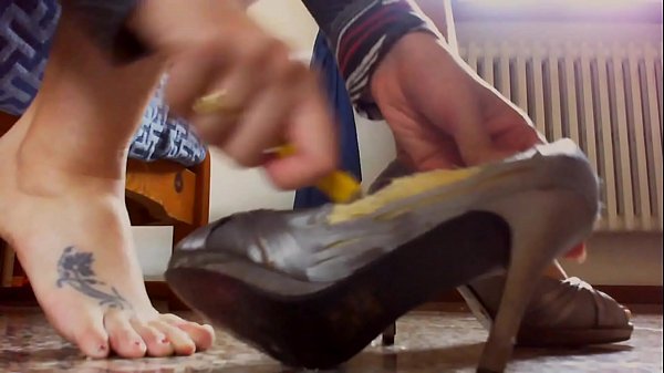 Pronti a dare un'occhiata a queste scarpe? Dimmi la verità: non vuoi essere schiacciato da loro