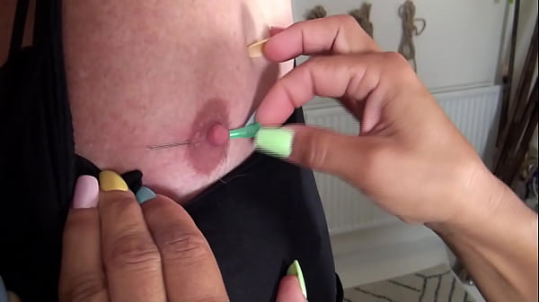 È nata una schiava femminuccia!