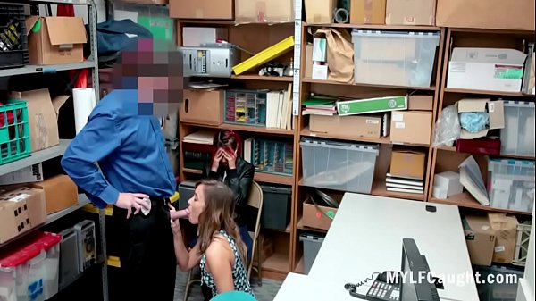 Asiática MILF Fode Policial Para Salvar Christy Love