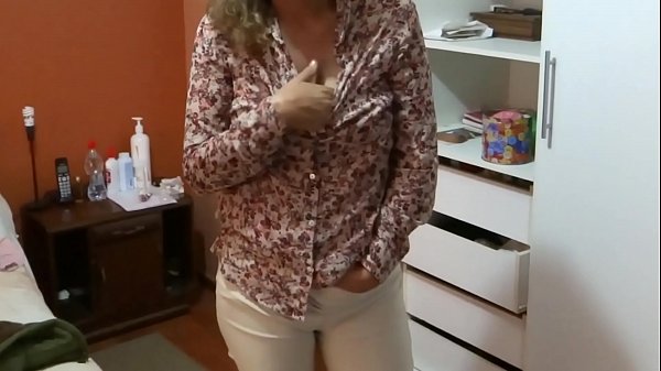 ARDIENTES 69 - MY WIFE IS EXCITED TO SHOW HER TITS