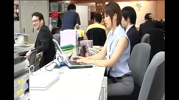 Chicas japonesas desnudas en el trabajo ENF Parte 3