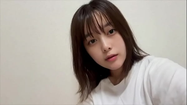 Willst du die Muschi eines Amateur-College-Mädchens sehen? Wenn du auch Masturbation sehen möchtest, schreib mir bitte eine DM.