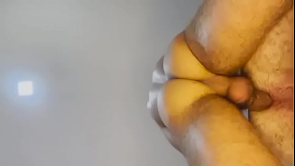 Ich habe ihn zusammengerollt, er hat mir den leckersten Schwanz Brasiliens geschenkt