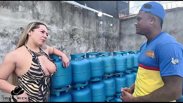 I ATE THE BLONDE CROWN'S CUISINE IN EXCHANGE OF A DISCOUNT AT G&Aacute_S