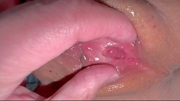 एमेच्योर गुलाबी बिल्ली: अपना कौमार्य खोने के 353 दिन बाद।