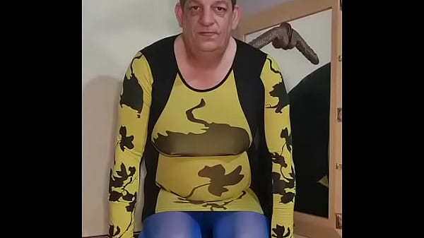 come femminuccia travestita, faresti questo per me e realizzeresti i miei sogni con 1 voto in meno segaiolo