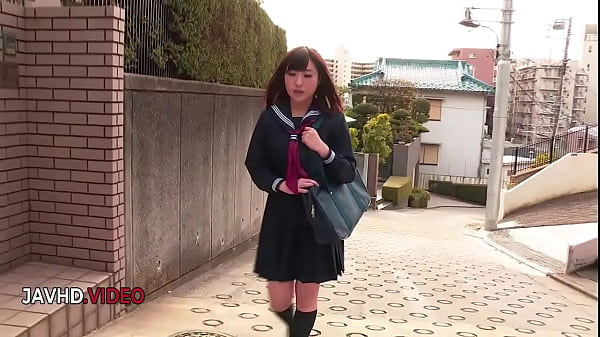 Der freche JAV-Star Reina Takayama begeistert die Gruppe mit hartem, leidenschaftlichem Ficken