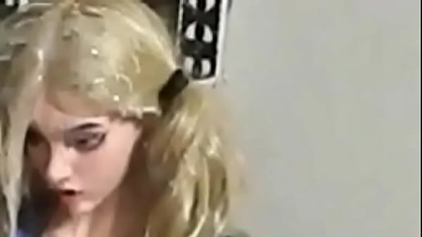 Princess'_ CUM Dungeon - Keely Elf Doll aus BestRealDoll Solo Bukakke Slime Scene