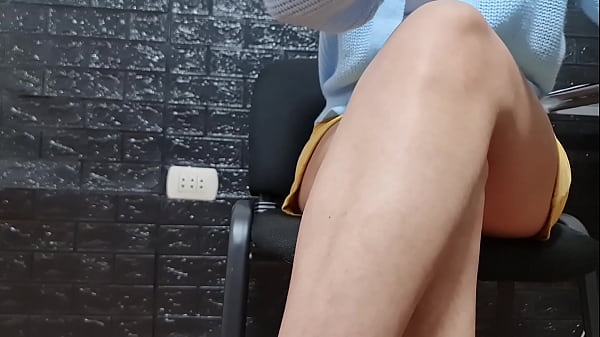 Beautiful Teen enjoys herself sexy