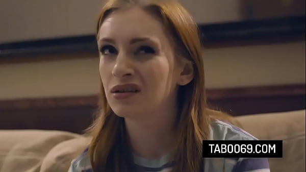 Orgia di famiglia pervertita - Dee Williams, Maya Kendrick