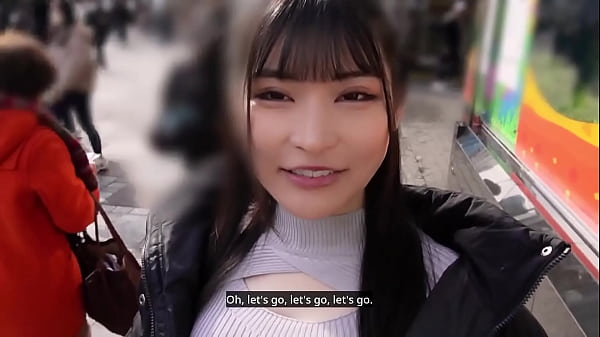 [Doublage anglais] Une très belle copine masochiste aux gros seins qui veut devenir une doubleuse idole se fait éjaculer ! Premier rapport sexuel en POV d'une fille avec son petit ami sadique !