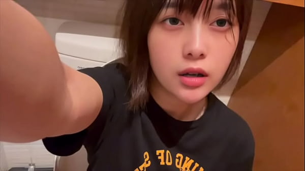 【ト◯レでオナニー】隣にト◯レしてる人がいたけど、それがまた興奮して一人オナニーでイキまくりました&hellip_