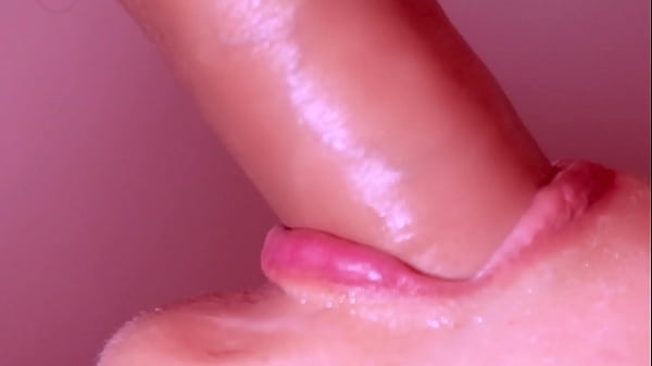 Japanische Freundin melkt mich unzensiert