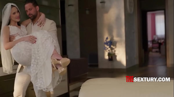 Luna di miele da sballo, Alyssa'_s Loomoon - Alyssa Bounty, Lorenzo Viota