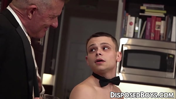 Twink Marcus Rivers fingered and rammed in a hot group sex session with old man&Acirc_&nbsp_ Killian Knox