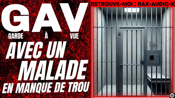 Un bobo humilié et souillé par son compagnon de cellule à moitié endommagé