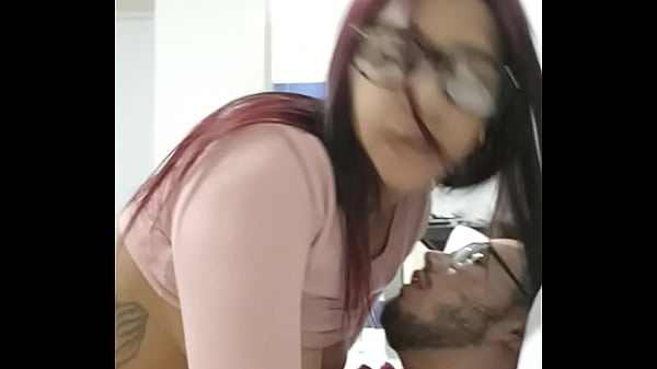 Nous n'avons parlé que 3 jours nous nous sommes rencontrés le deuxième et le troisième j'étais complice de ses fantasmes à New York Etats Unis