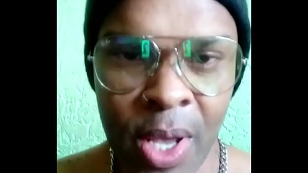 Fabinho Costha perguntou para Alexxblackout e para cavalona e rabuda Vivi Guedez Oficial