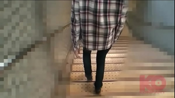 [Versione completa. è disponibile solo per l'iscrizione e il rilascio diretto*1]. Un ragazzo avvistato alla stazione R. Inizia a seguirlo da vicino casa e cerca di mettersi in contatto con lui dal posto accanto a lui...