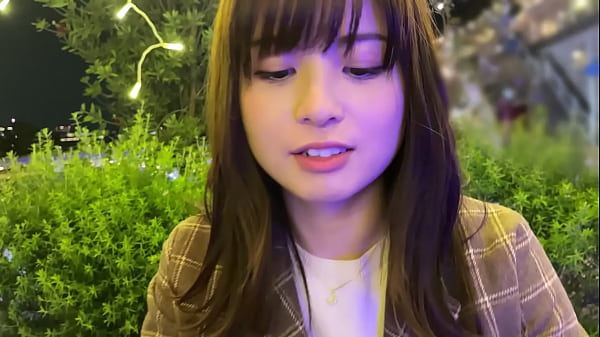 [Niedlichkeit ohne blinde Flecken! Icharab SEX mit JD mit dem stärksten Stil] Sobald ich mit der neuesten Reiwa-Collegestudentin, die Finalistin eines Schönheitswettbewerbs war, den Whirlpool betrat, wurde ich geil und machte einen Blowjob im Freien, ohne aufzufallen.