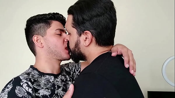 Il bel pezzo di Kxorraoativo mi fa gemere