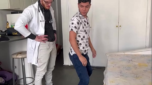 Der freche offizielle Arzt von Carmona konnte nicht widerstehen und aß den Patienten