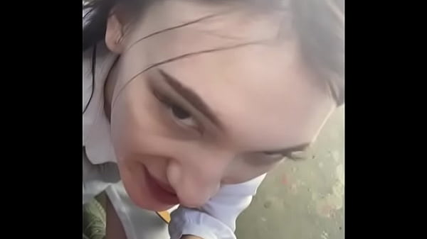 Ki-Sim succhia uno sconosciuto per strada (non finto)